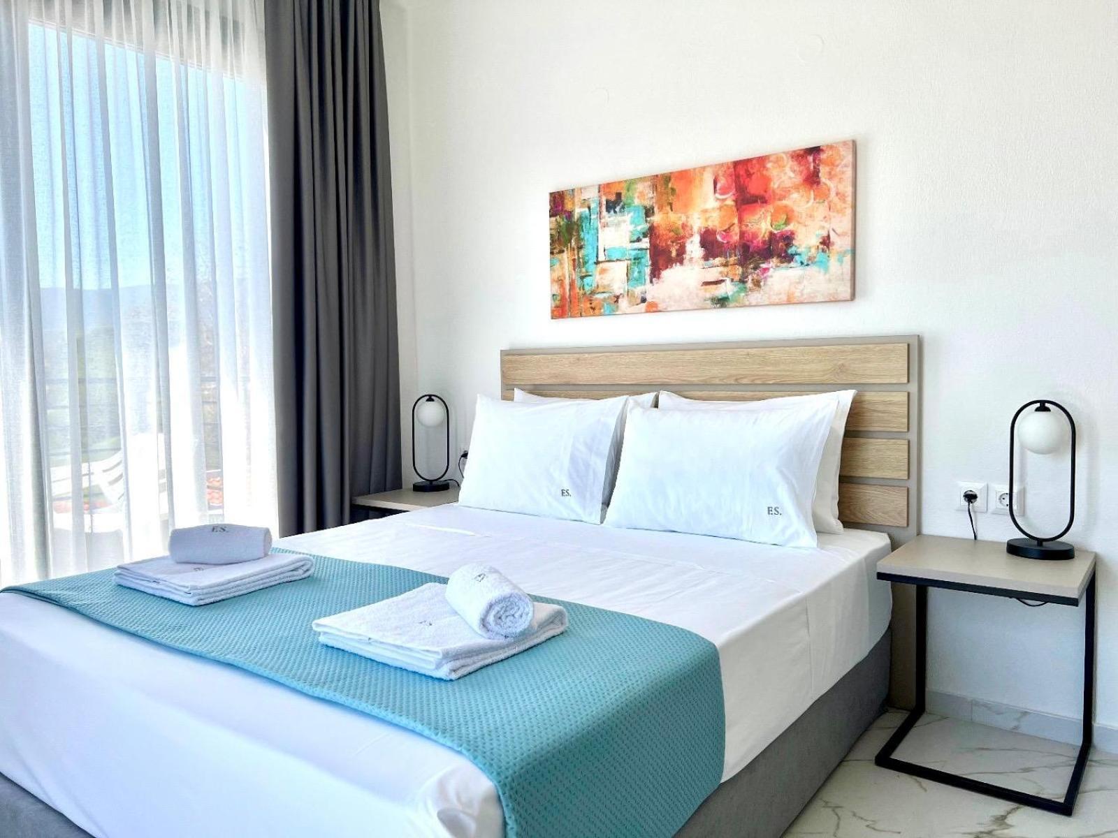 Four Shades Luxury Suites Sarti Exterior foto